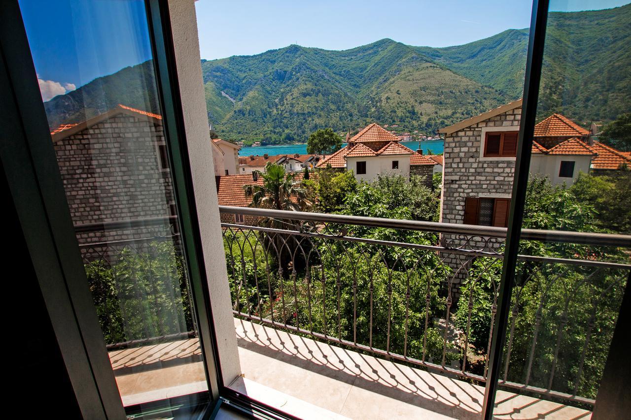 Hotel Alkima Kotor Buitenkant foto