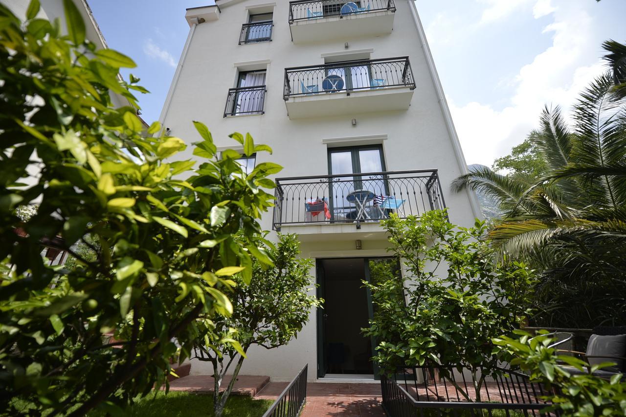 Hotel Alkima Kotor Buitenkant foto